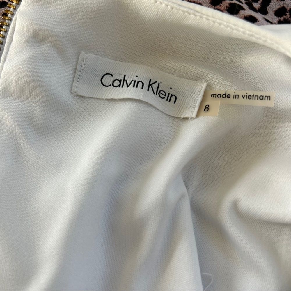 Calvin Klein White Stretchy Fitted Cocktail Dress Gold Zipper Women's 8 - Picture 8 of 8
